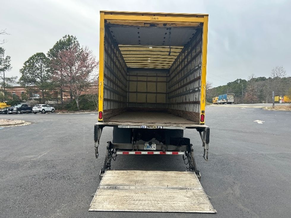 Medium Duty Box Truck-Light and Medium Duty Trucks-Freightliner-2020-M2-Mebane-NC-175,301\n\t\tmiles-$ 38,250 - Image 9