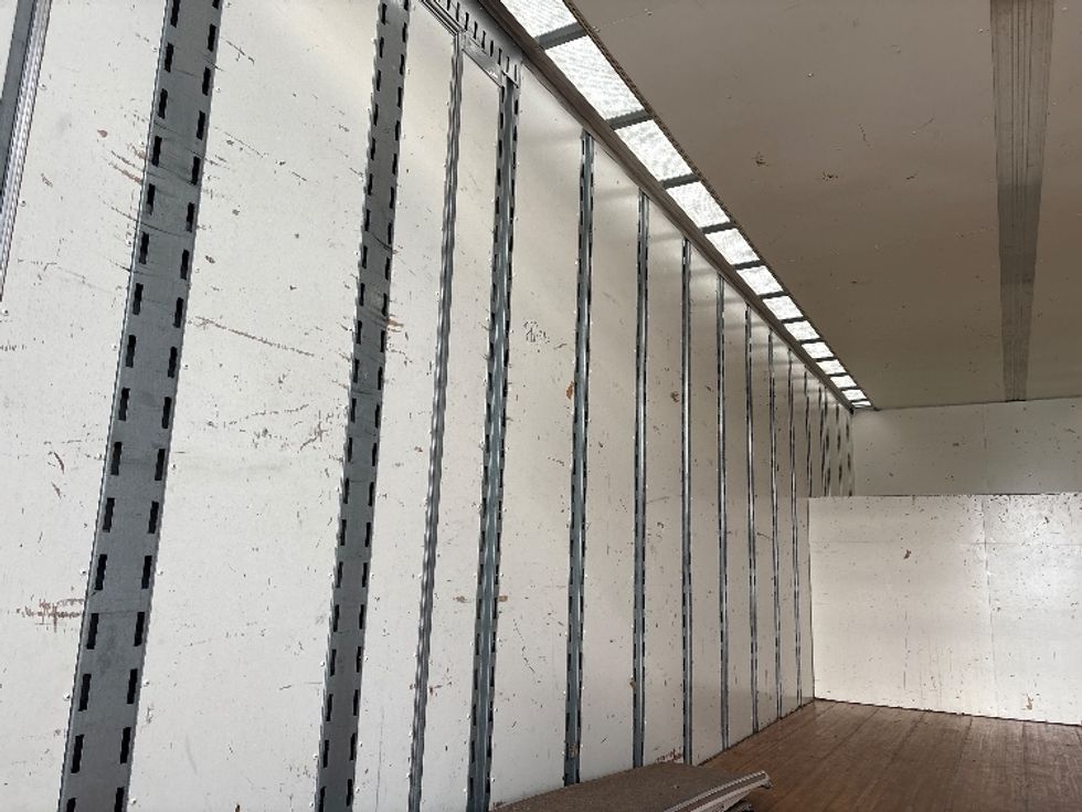 Medium Duty Box Truck-Light and Medium Duty Trucks-Freightliner-2020-M2-Mebane-NC-185,000\n\t\tmiles-$ 62,000 - Image 10