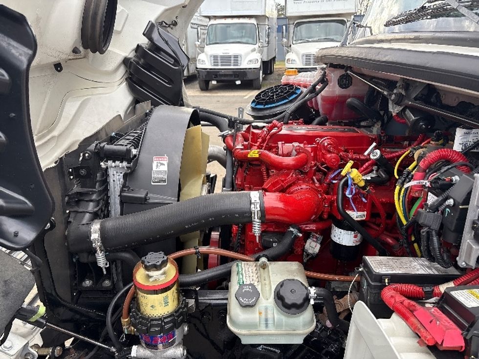 Medium Duty Box Truck-Light and Medium Duty Trucks-Freightliner-2020-M2-Mebane-NC-185,000\n\t\tmiles-$ 62,000 - Image 23