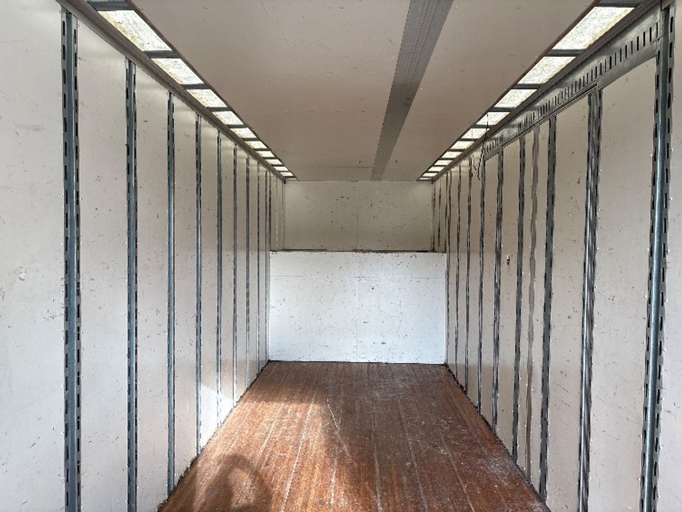 Medium Duty Box Truck-Light and Medium Duty Trucks-Freightliner-2020-M2-Mebane-NC-192,538\n\t\tmiles-$ 63,000 - Image 8