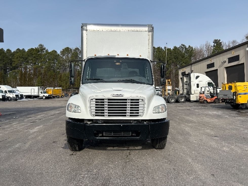Medium Duty Box Truck-Light and Medium Duty Trucks-Freightliner-2020-M2-Mebane-NC-204,868\n\t\tmiles-$ 45,750 - Image 2