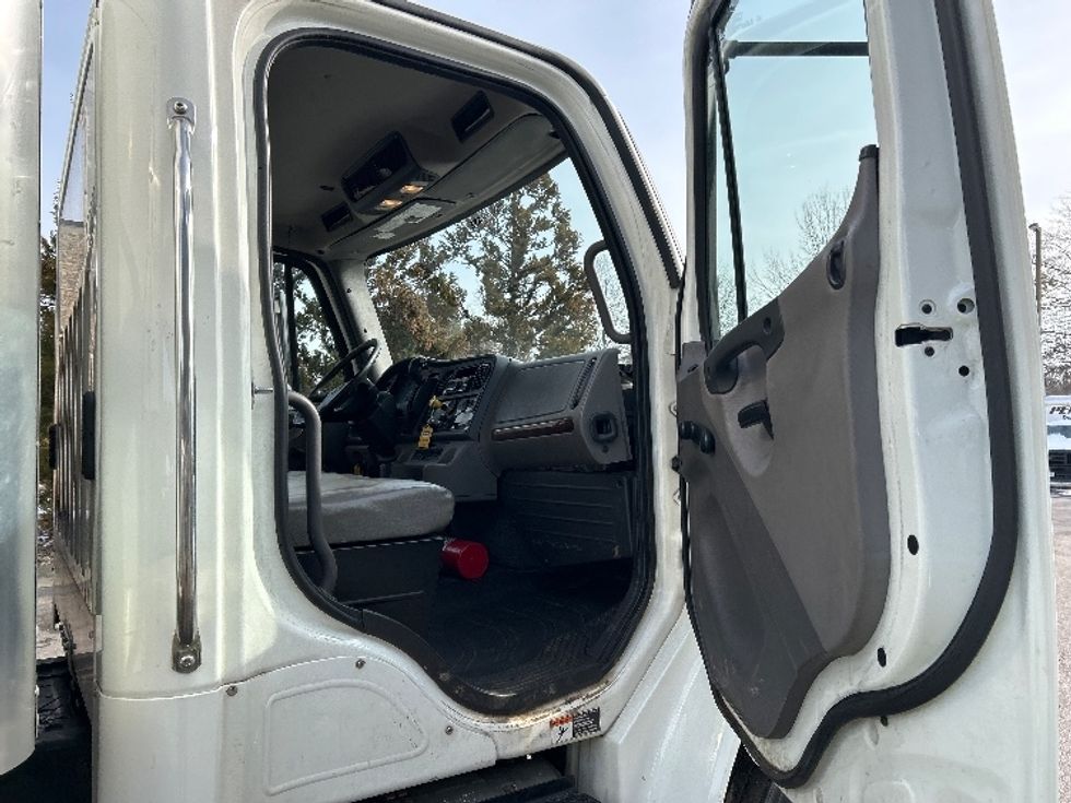Medium Duty Box Truck-Light and Medium Duty Trucks-Freightliner-2020-M2-Mebane-NC-204,868\n\t\tmiles-$ 45,750 - Image 20