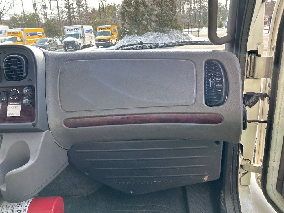 Medium Duty Box Truck-Light and Medium Duty Trucks-Freightliner-2020-M2-Mebane-NC-204,868\n\t\tmiles-$ 45,750 - Image 21