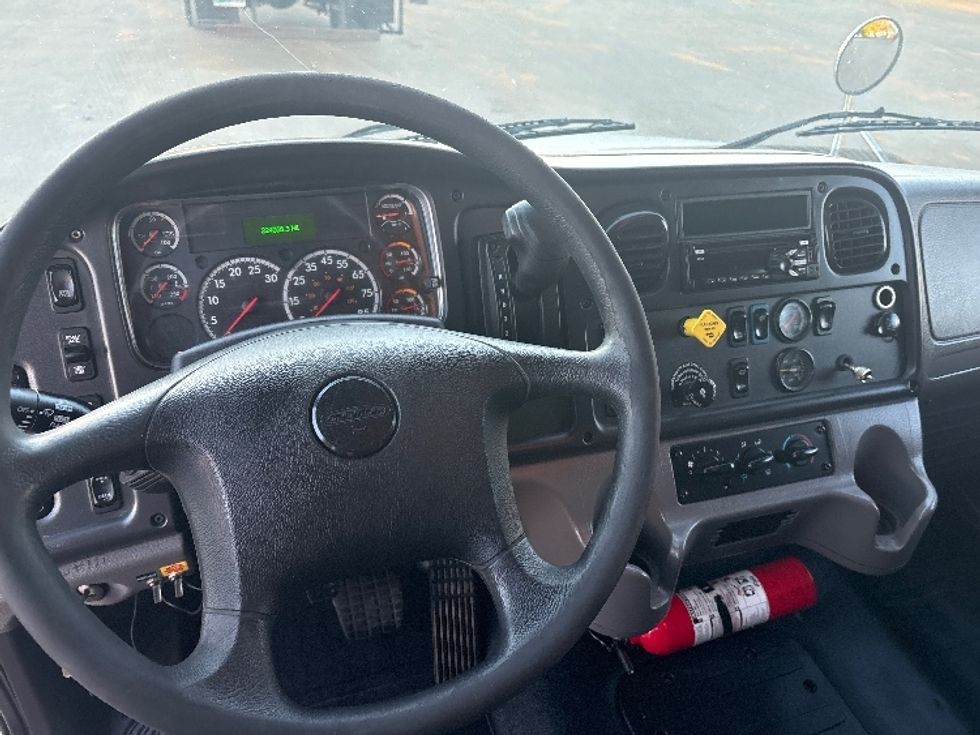 Medium Duty Box Truck-Light and Medium Duty Trucks-Freightliner-2020-M2-Mebane-NC-224,066\n\t\tmiles-$ 62,000 - Image 17