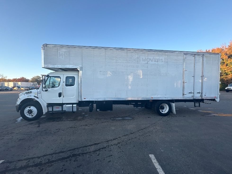 2020 Freightliner M2 106 Medium Duty photo 4