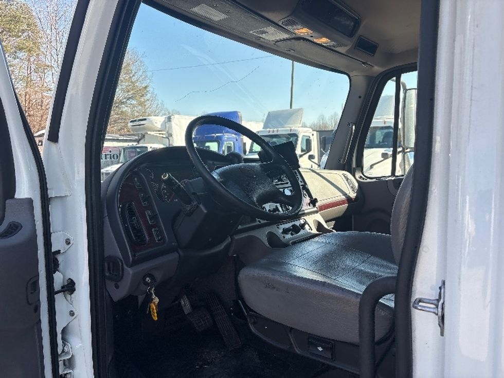 Medium Duty Box Truck-Light and Medium Duty Trucks-Freightliner-2020-M2-Mebane-NC-227,466\n\t\tmiles-$ 47,250 - Image 16