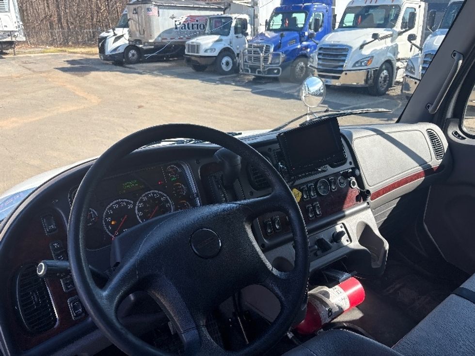 Medium Duty Box Truck-Light and Medium Duty Trucks-Freightliner-2020-M2-Mebane-NC-227,466\n\t\tmiles-$ 47,250 - Image 17