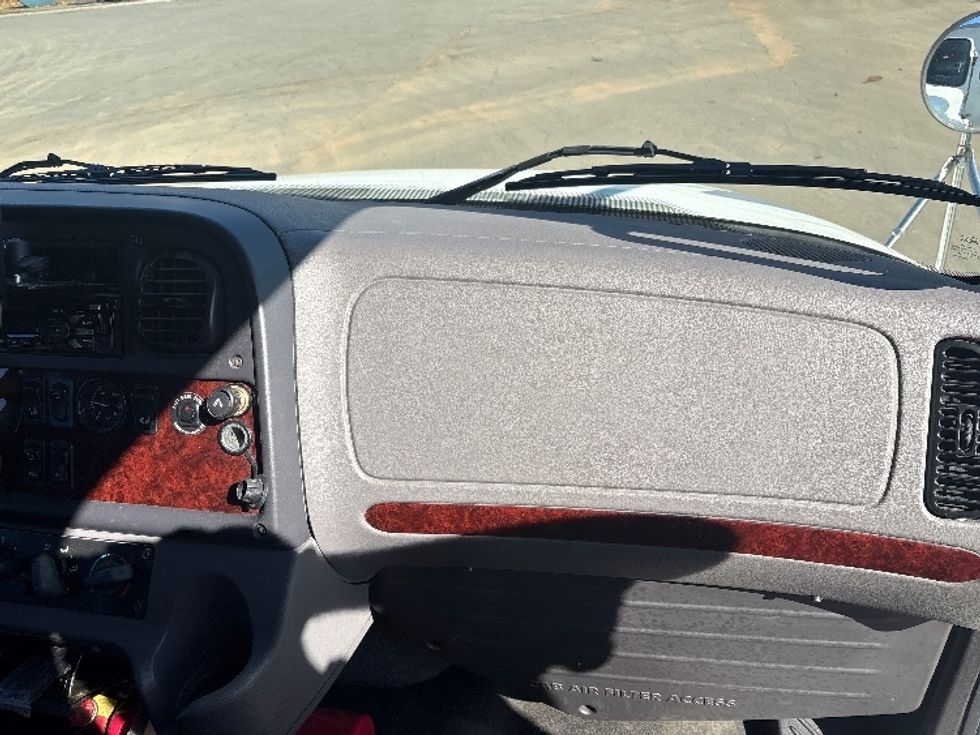 Medium Duty Box Truck-Light and Medium Duty Trucks-Freightliner-2020-M2-Mebane-NC-227,466\n\t\tmiles-$ 47,250 - Image 21