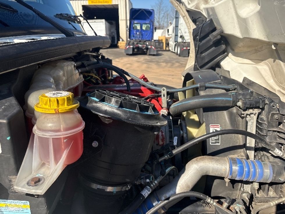 Medium Duty Box Truck-Light and Medium Duty Trucks-Freightliner-2020-M2-Mebane-NC-227,466\n\t\tmiles-$ 47,250 - Image 23