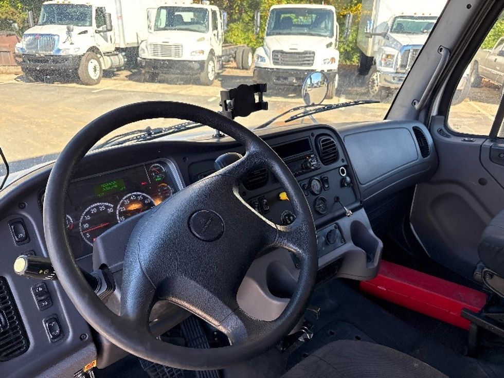 Medium Duty Box Truck-Light and Medium Duty Trucks-Freightliner-2020-M2-Mebane-NC-299,489\n\t\tmiles-$ 48,250 - Image 13