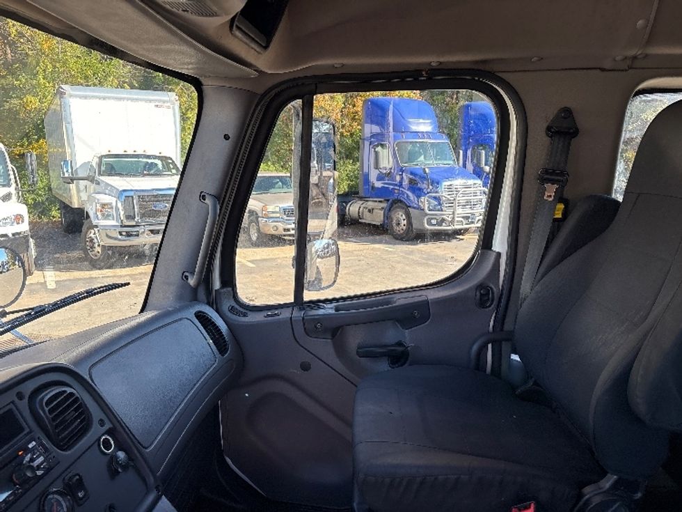 Medium Duty Box Truck-Light and Medium Duty Trucks-Freightliner-2020-M2-Mebane-NC-299,489\n\t\tmiles-$ 48,250 - Image 18