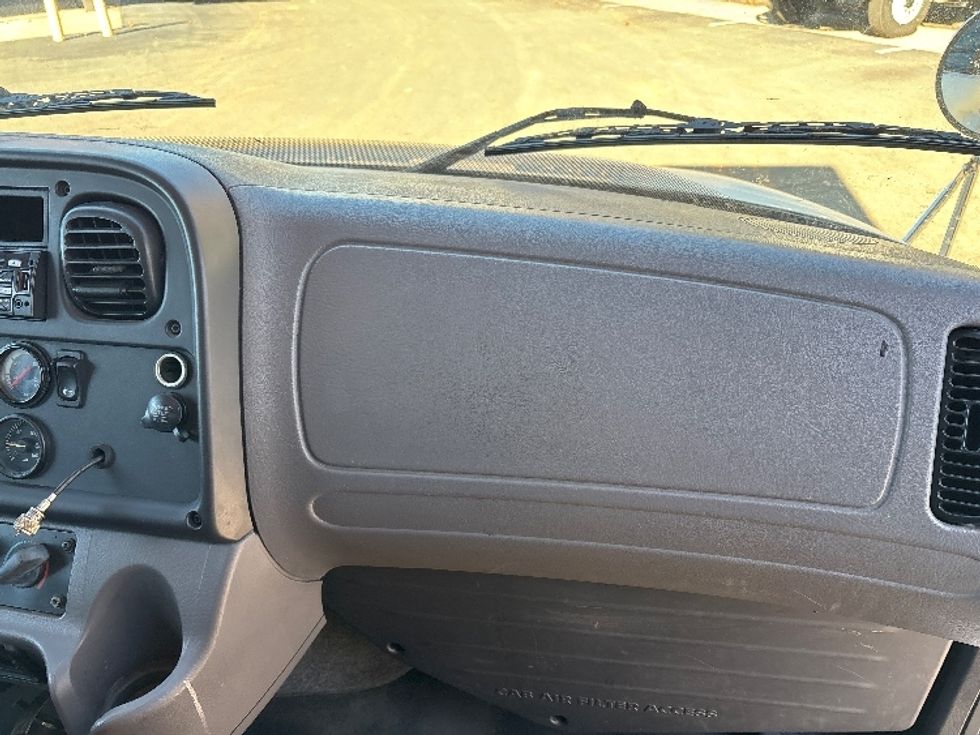 Medium Duty Box Truck-Light and Medium Duty Trucks-Freightliner-2020-M2-Mebane-NC-299,489\n\t\tmiles-$ 48,250 - Image 20