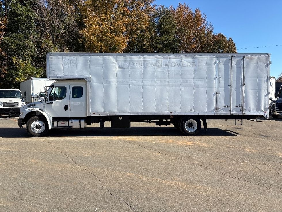 Medium Duty Box Truck-Light and Medium Duty Trucks-Freightliner-2020-M2-Mebane-NC-299,489\n\t\tmiles-$ 48,250 - Image 4