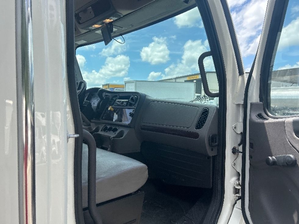 Medium Duty Box Truck-Light and Medium Duty Trucks-Freightliner-2020-M2-Mebane-NC-63,599\n\t\tmiles-$ 56,250 - Image 20