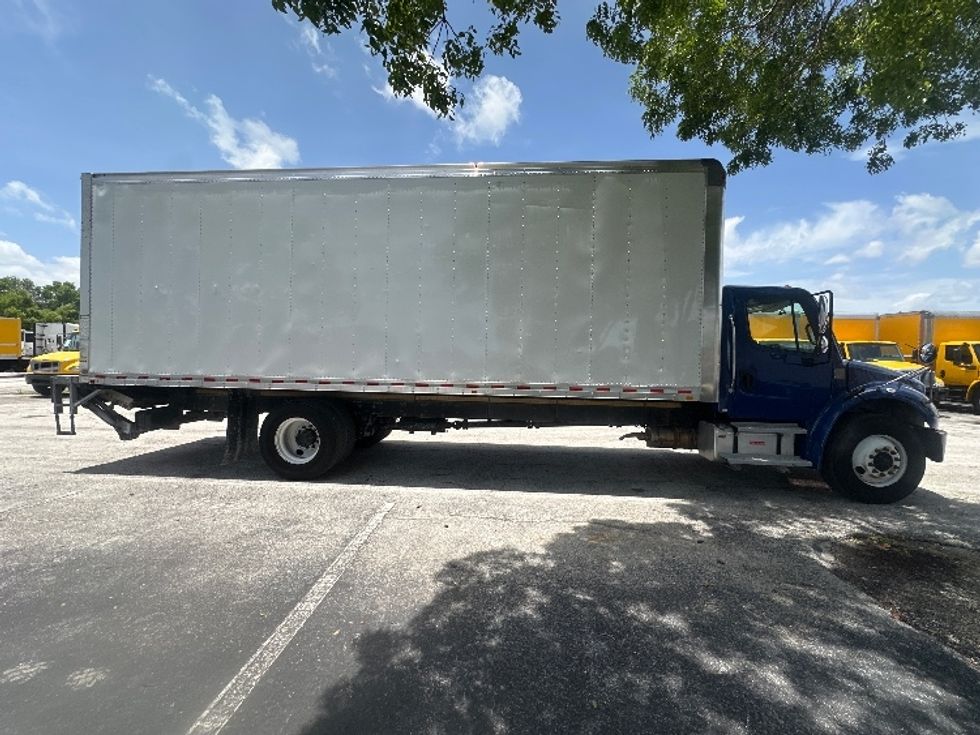 Medium Duty Box Truck-Light and Medium Duty Trucks-Freightliner-2020-M2-Medley-FL-114,142\n\t\tmiles-$ 67,500 - Image 12