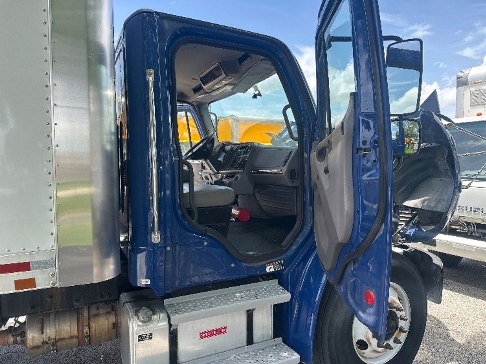 Medium Duty Box Truck-Light and Medium Duty Trucks-Freightliner-2020-M2-Medley-FL-114,142\n\t\tmiles-$ 67,500 - Image 17