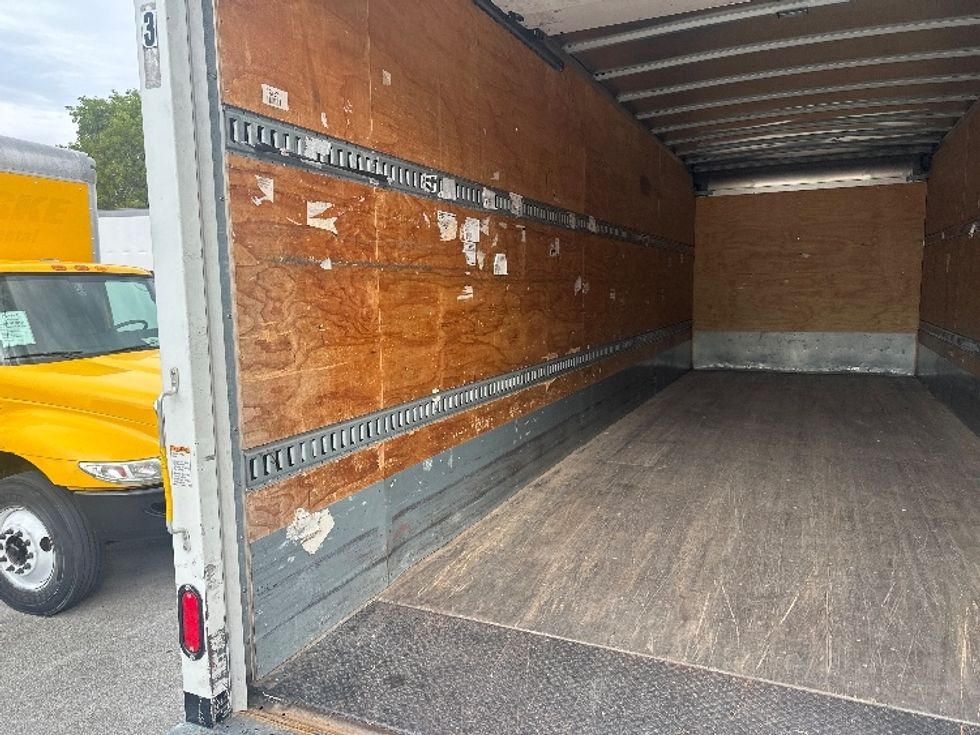 Medium Duty Box Truck-Light and Medium Duty Trucks-Freightliner-2020-M2-Medley-FL-118,813\n\t\tmiles-$ 66,000 - Image 11