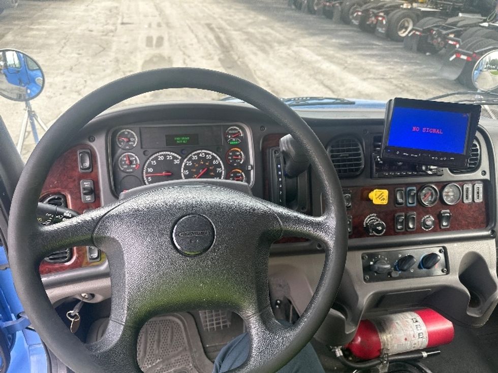 Medium Duty Box Truck-Light and Medium Duty Trucks-Freightliner-2020-M2-Medley-FL-118,813\n\t\tmiles-$ 66,000 - Image 18