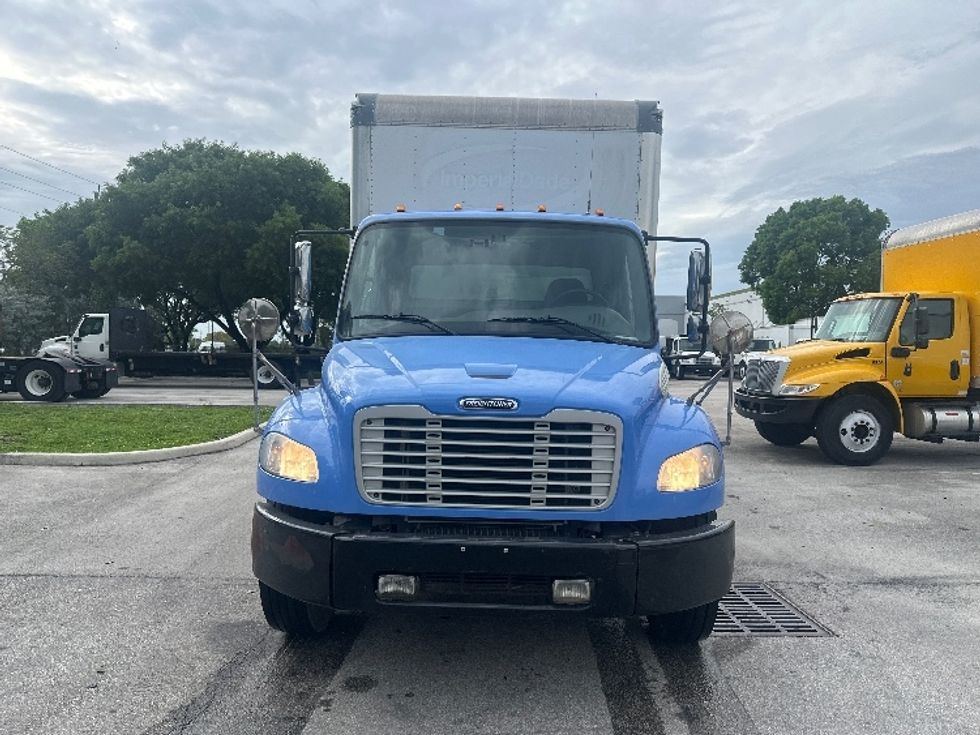 Medium Duty Box Truck-Light and Medium Duty Trucks-Freightliner-2020-M2-Medley-FL-118,813\n\t\tmiles-$ 66,000 - Image 2
