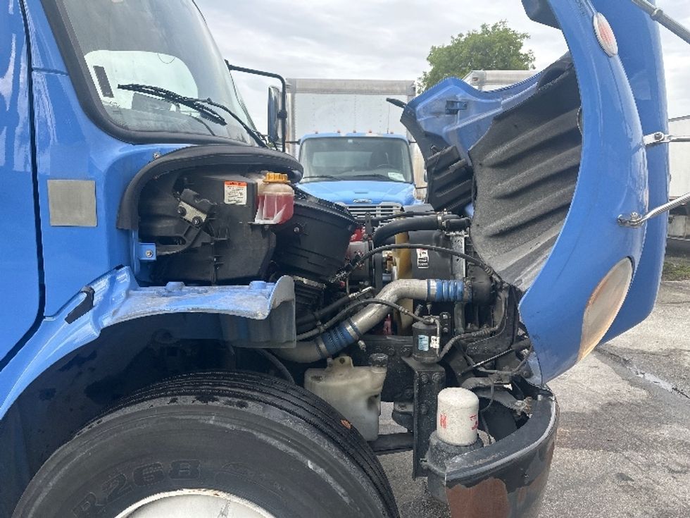 Medium Duty Box Truck-Light and Medium Duty Trucks-Freightliner-2020-M2-Medley-FL-118,813\n\t\tmiles-$ 66,000 - Image 23