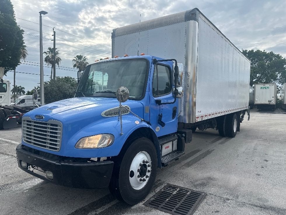 Medium Duty Box Truck-Light and Medium Duty Trucks-Freightliner-2020-M2-Medley-FL-118,813\n\t\tmiles-$ 66,000 - Image 3