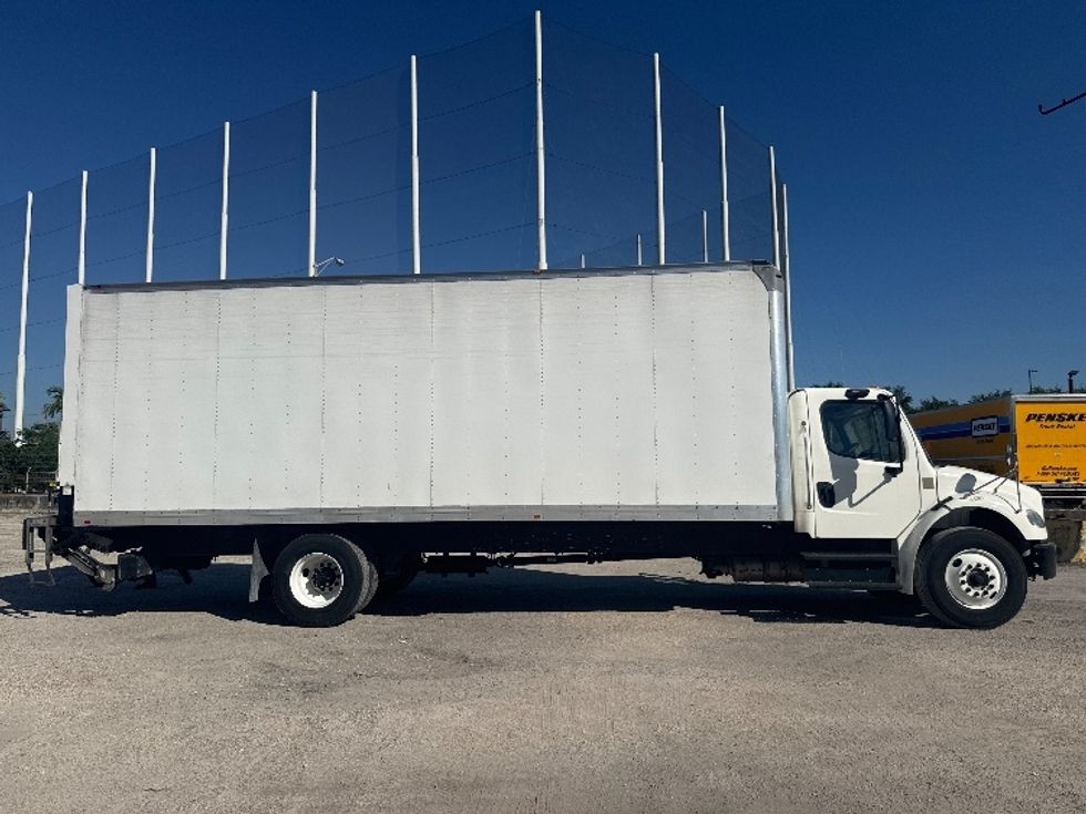 Medium Duty Box Truck-Light and Medium Duty Trucks-Freightliner-2020-M2-Medley-FL-169,374\n\t\tmiles-$ 56,750 - Image 15