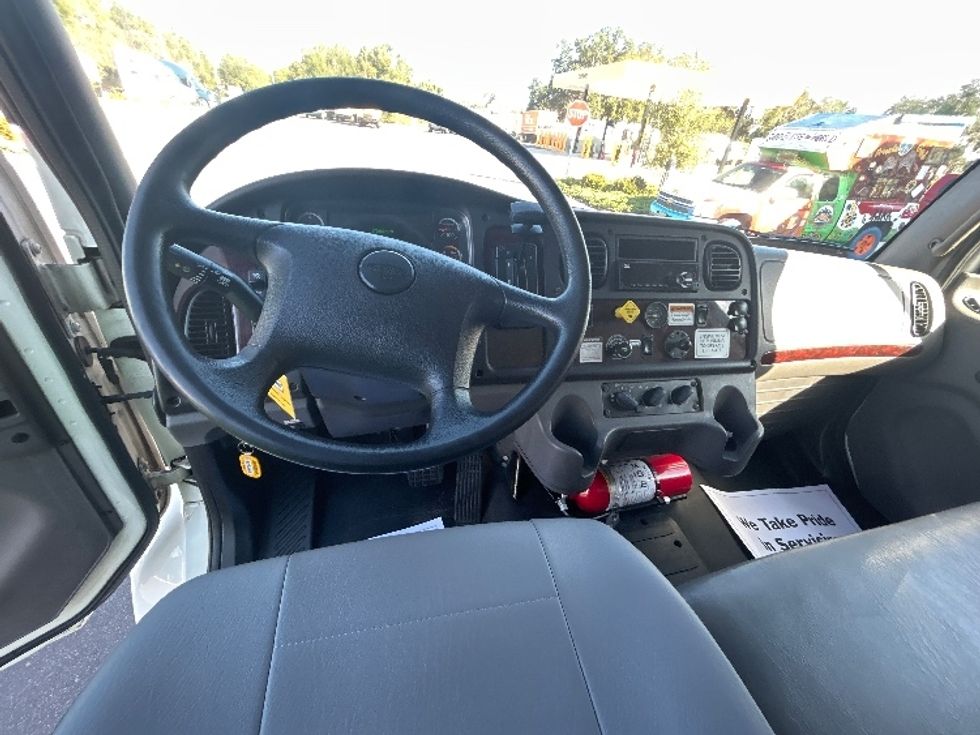 Medium Duty Box Truck-Light and Medium Duty Trucks-Freightliner-2020-M2-Medley-FL-172,917\n\t\tmiles-$ 52,000 - Image 13