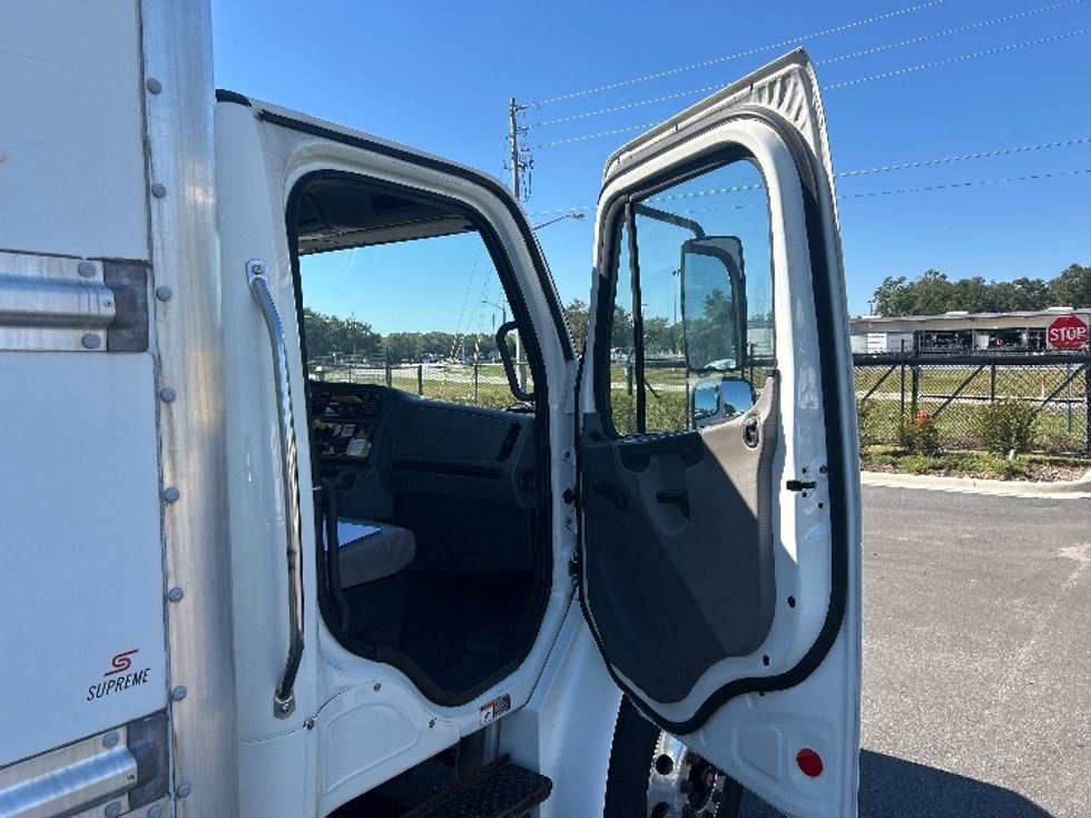Medium Duty Box Truck-Light and Medium Duty Trucks-Freightliner-2020-M2-Medley-FL-172,917\n\t\tmiles-$ 52,000 - Image 15