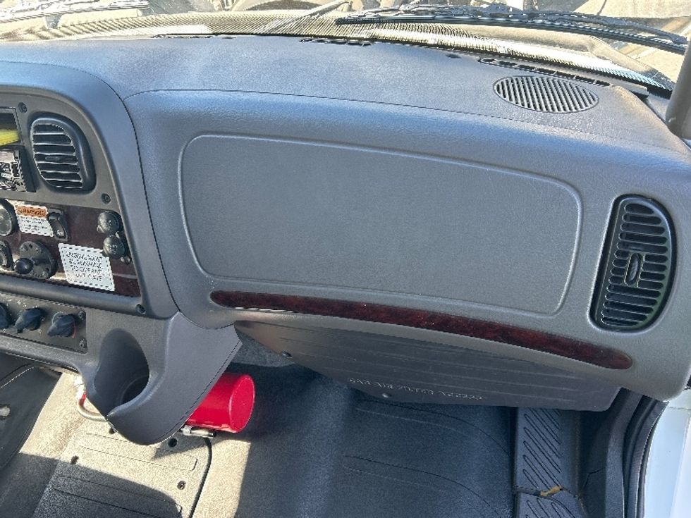 Medium Duty Box Truck-Light and Medium Duty Trucks-Freightliner-2020-M2-Medley-FL-172,917\n\t\tmiles-$ 52,000 - Image 21