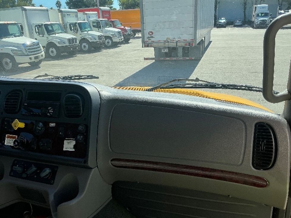 Medium Duty Box Truck-Light and Medium Duty Trucks-Freightliner-2020-M2-Medley-FL-190,709\n\t\tmiles-$ 35,000 - Image 20