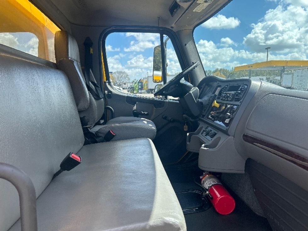 Medium Duty Box Truck-Light and Medium Duty Trucks-Freightliner-2020-M2-Medley-FL-190,709\n\t\tmiles-$ 35,000 - Image 21
