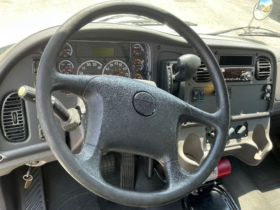 Medium Duty Box Truck-Light and Medium Duty Trucks-Freightliner-2020-M2-Medley-FL-212,251\n\t\tmiles-$ 37,250 - Image 15
