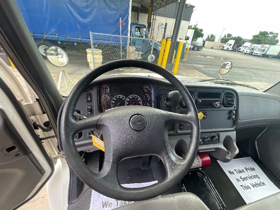 Medium Duty Box Truck-Light and Medium Duty Trucks-Freightliner-2020-M2-Medley-FL-224,962\n\t\tmiles-$ 30,750 - Image 17