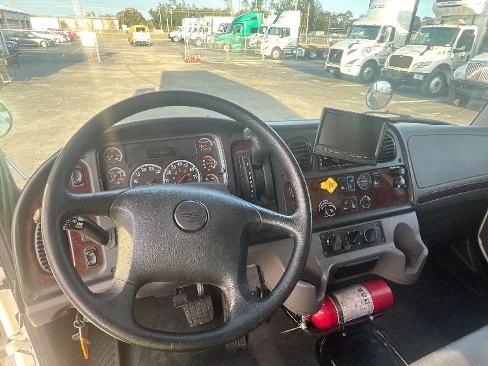 Medium Duty Box Truck-Light and Medium Duty Trucks-Freightliner-2020-M2-Melbourne-FL-107,760\n\t\tmiles-$ 64,500 - Image 18
