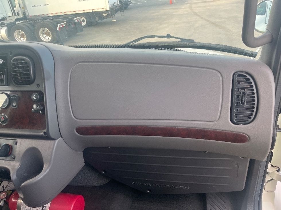 Medium Duty Box Truck-Light and Medium Duty Trucks-Freightliner-2020-M2-Melbourne-FL-107,760\n\t\tmiles-$ 64,500 - Image 21