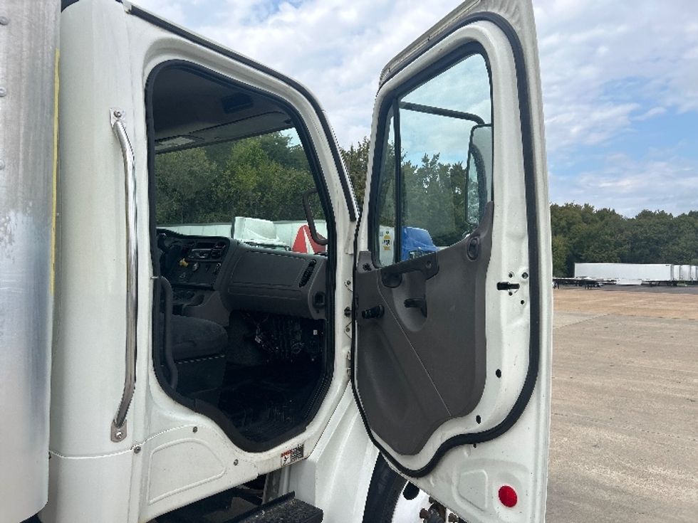 Medium Duty Box Truck-Light and Medium Duty Trucks-Freightliner-2020-M2-Memphis-TN-224,328\n\t\tmiles-$ 40,500 - Image 20