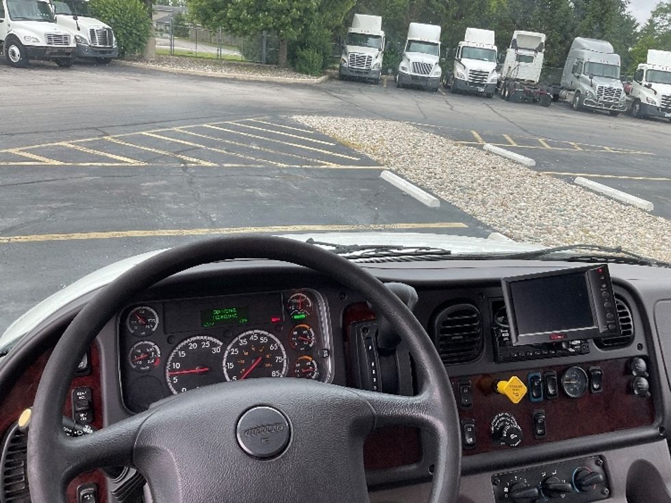 Medium Duty Box Truck-Light and Medium Duty Trucks-Freightliner-2020-M2-Middlefield-OH-112,403\n\t\tmiles-$ 62,500 - Image 18