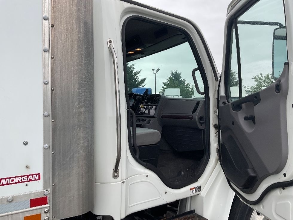 Medium Duty Box Truck-Light and Medium Duty Trucks-Freightliner-2020-M2-Middlefield-OH-112,403\n\t\tmiles-$ 62,500 - Image 20