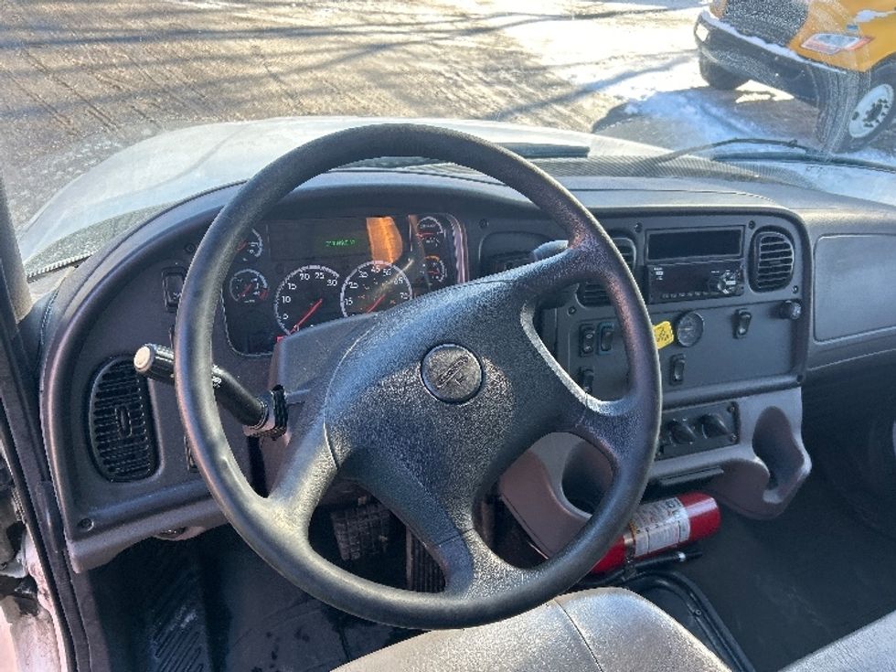 Medium Duty Box Truck-Light and Medium Duty Trucks-Freightliner-2020-M2-Middlefield-OH-210,838\n\t\tmiles-$ 37,250 - Image 16