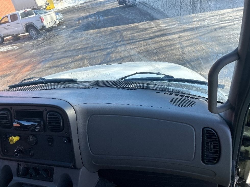 Medium Duty Box Truck-Light and Medium Duty Trucks-Freightliner-2020-M2-Middlefield-OH-210,838\n\t\tmiles-$ 37,250 - Image 20