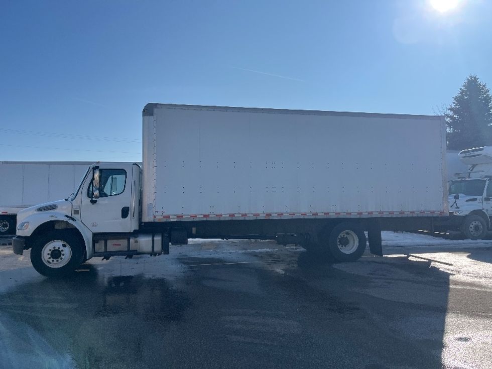 Medium Duty Box Truck-Light and Medium Duty Trucks-Freightliner-2020-M2-Middlefield-OH-210,838\n\t\tmiles-$ 37,250 - Image 4
