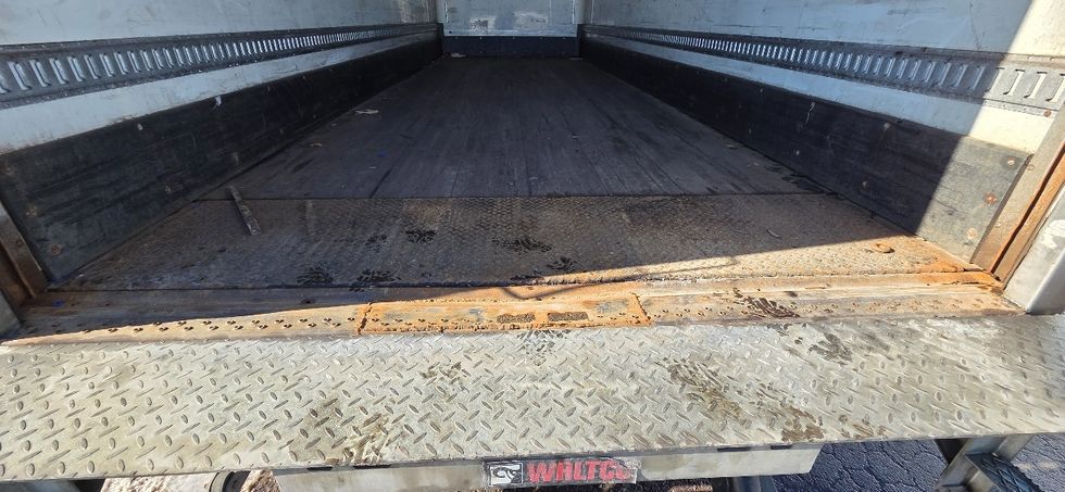 Medium Duty Box Truck-Light and Medium Duty Trucks-Freightliner-2020-M2-Middlefield-OH-238,391\n\t\tmiles-$ 40,500 - Image 10