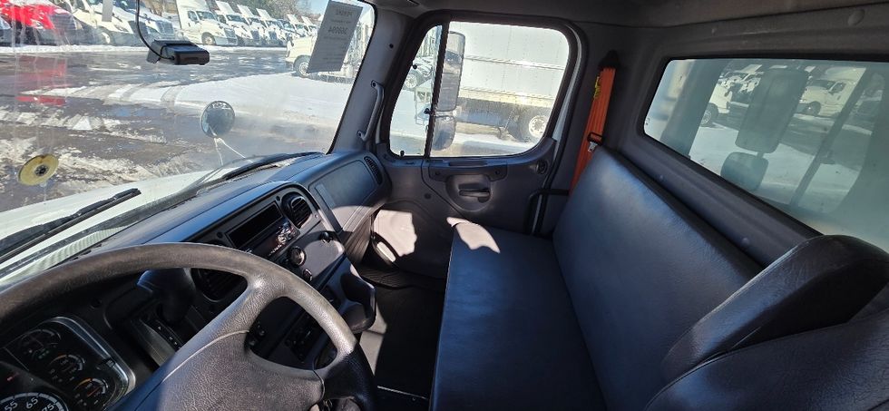 Medium Duty Box Truck-Light and Medium Duty Trucks-Freightliner-2020-M2-Middlefield-OH-238,391\n\t\tmiles-$ 40,500 - Image 18