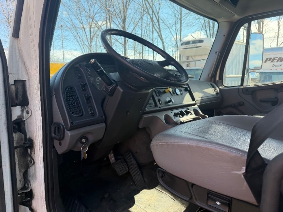 Medium Duty Box Truck-Light and Medium Duty Trucks-Freightliner-2020-M2-Middlefield-OH-261,890\n\t\tmiles-$ 43,250 - Image 12
