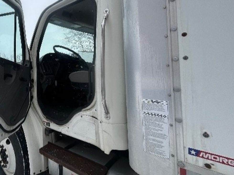 Medium Duty Box Truck-Light and Medium Duty Trucks-Freightliner-2020-M2-Middlefield-OH-261,890\n\t\tmiles-$ 46,250 - Image 12