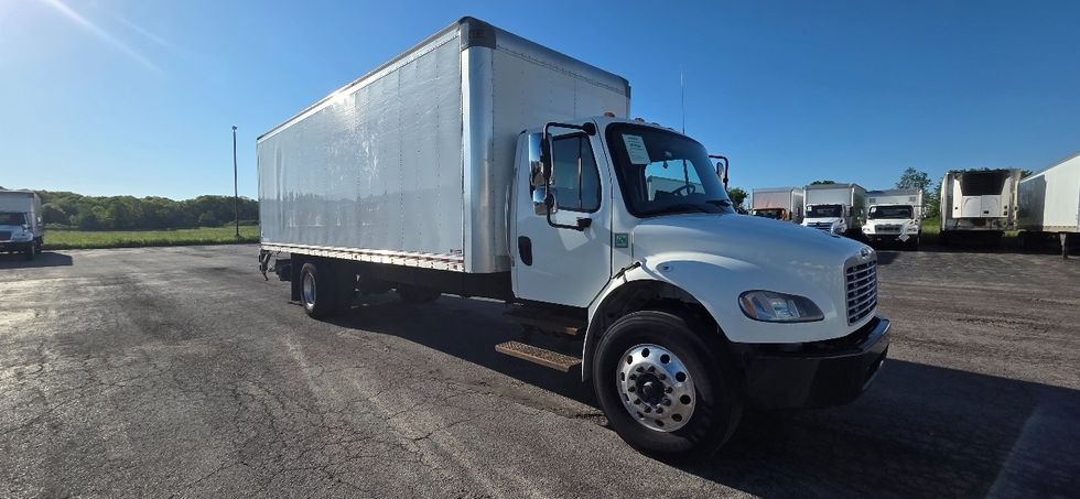 Medium Duty Box Truck-Light and Medium Duty Trucks-Freightliner-2020-M2-Middlefield-OH-285,206\n\t\tmiles-$ 26,250 - Image 1