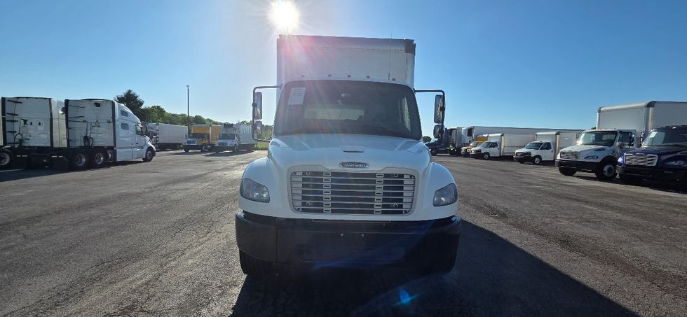 Medium Duty Box Truck-Light and Medium Duty Trucks-Freightliner-2020-M2-Middlefield-OH-285,206\n\t\tmiles-$ 26,250 - Image 2