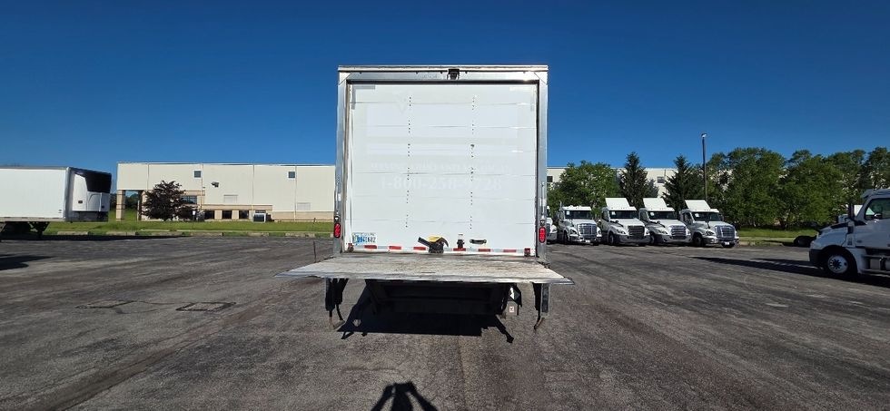 Medium Duty Box Truck-Light and Medium Duty Trucks-Freightliner-2020-M2-Middlefield-OH-285,206\n\t\tmiles-$ 26,250 - Image 9