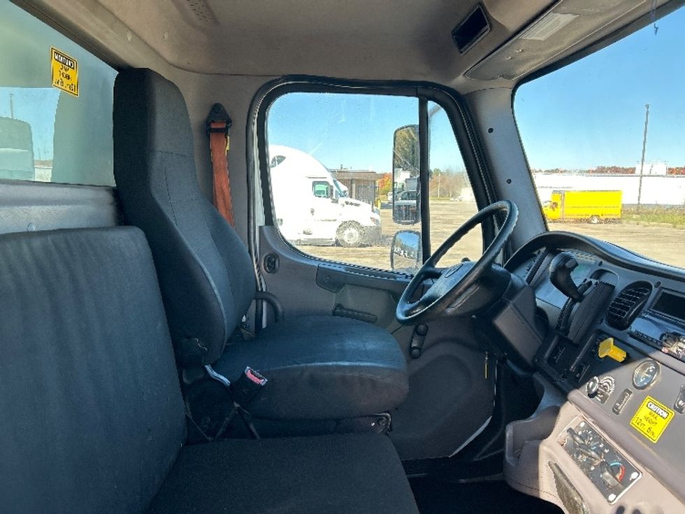 Medium Duty Box Truck-Light and Medium Duty Trucks-Freightliner-2020-M2-Middlefield-OH-292,400\n\t\tmiles-$ 32,250 - Image 22