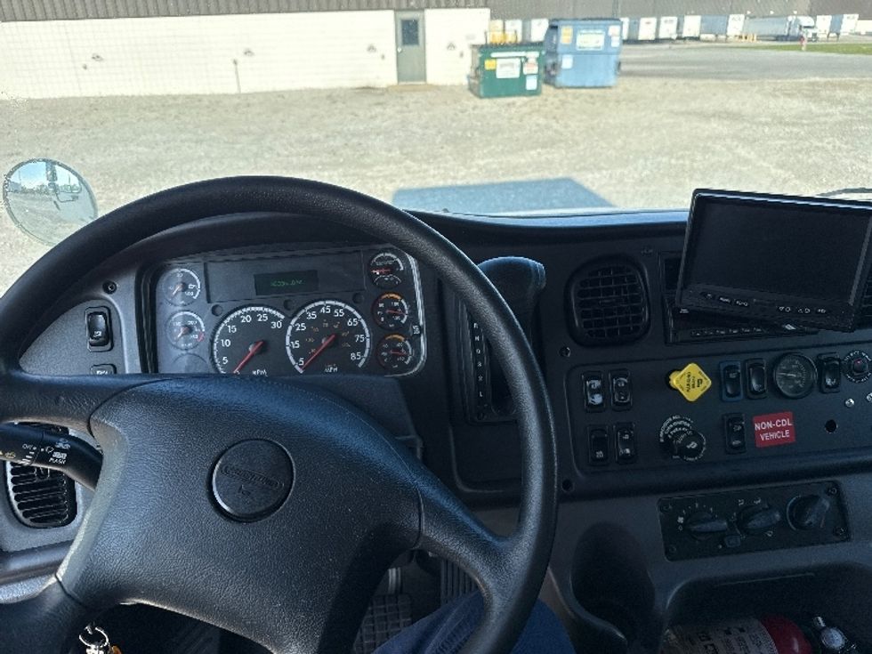 Medium Duty Box Truck-Light and Medium Duty Trucks-Freightliner-2020-M2-Middlefield-OH-310,429\n\t\tmiles-$ 32,500 - Image 17